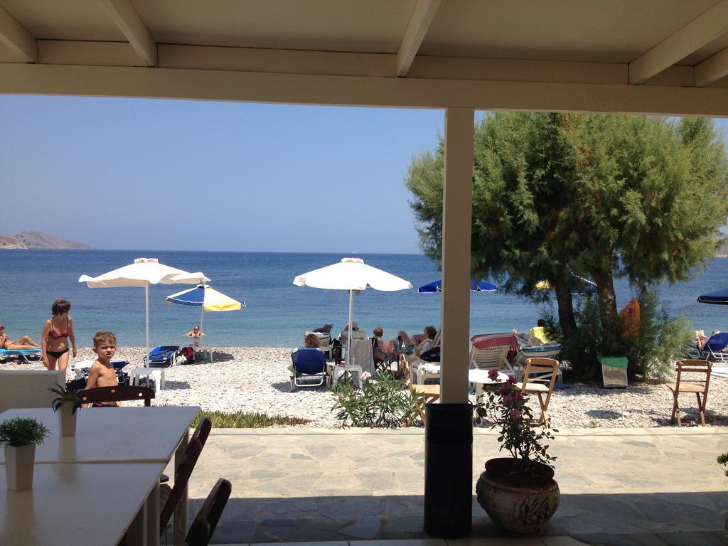 Pavlos Rooms Livadia  Exterior photo